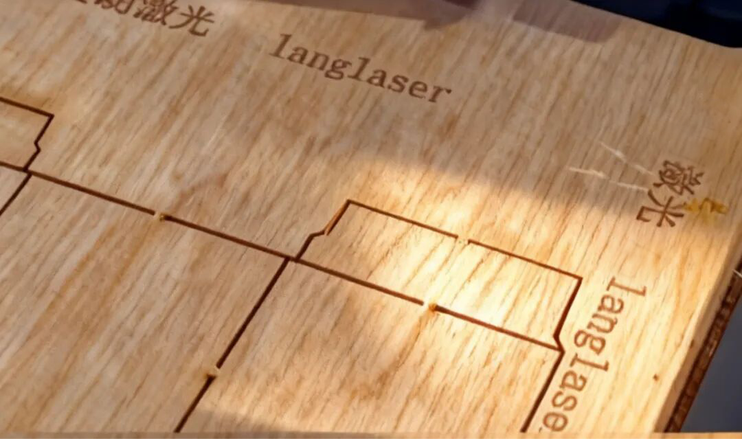 Вивчення безмежного потенціалу систем матриць для лазерних ножів！