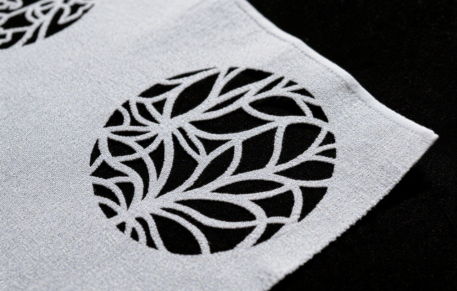 Що таке система керування волоконним лазерним різанням?